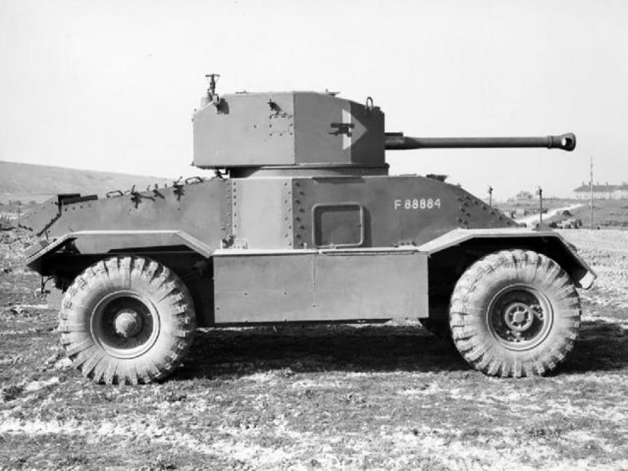  AEC Mark III Armored Car 1944 года  (фото 2 из 2)